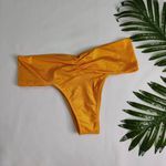 Calcinha Lipo Ouro Maldivas Canelado