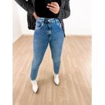 CALÇA MOM LAURA JEANS