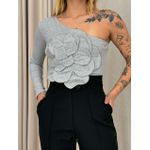 CROPPED FLOR NULA MANGA CINZA