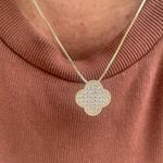 Conjunto Trevo dourado