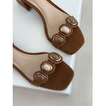 Sandália Mayra Caramelo