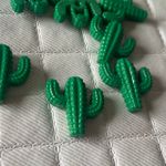 Aplique Cacto Para laços e Tiaras 1,8x2cm Pacote com 10 Unidades