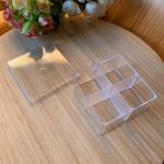 Caixa Acrílica Com Divisória Transparente 7x7x4cm - 10un