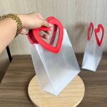 Sacola Fosca com Alça de Coração – 16x8x18,5 cm