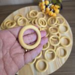 Argola de Madeira Marfim 5cm x 3cm - 10 Unidades