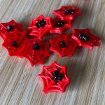 Aplique Teia Aranha Vermelha e Preta 2cm - 10 Unidades