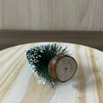 MINI ARVORE DE NATAL 10CM UN NEVADA COM BASE MADEIRA
