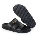 Papete Feminina Elisa Fivela Detalhe em H Sola Baixa Preto