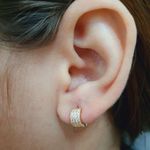 Mini Argola Zircônia Dourada