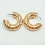 Argola Folheada a Ouro 18K Texturizada Média 