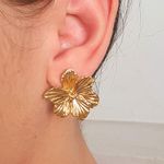 Brinco Folheado a Ouro 18K Narciso 