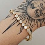 Pulseira Cravejada Em Zircônia Dourada Detalhada 