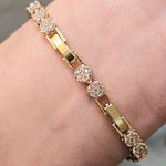 Pulseira Cravejada Em Zircônia Dourada Detalhada 