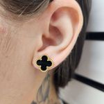 Brinco Dourado Trevo Preto 