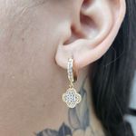 Mini Argola Com Zircônia Trevo Dourado 