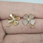 Brinco Com Zircônia Trevo Dourado 