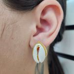 Brinco Folheado a Ouro 18K Búzios 