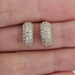 Mini Argola Com Zircônia Dourada 