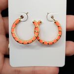 Argola Pequena Folheada Esmaltada Dourada Laranja 