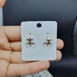 Mini Argola Semi Joia Cruz Dourada 