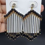 Brinco Liz Dourado Preto 