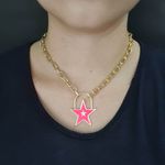 Colar Elos Estrela Esmaltada Dourada Rosa 