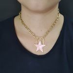 Colar Elos Estrela Esmaltada Dourada Rosa 