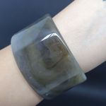 Bracelete Acrílico Mesclado Cinza 