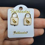 Brinco Folheado Dourado Cadeado Esmaltado 