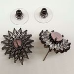 Brinco Semi Joia Ródio Negro Gota Rosa 