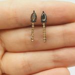 Brinco Ear Hook Gota Grafite Champanhe 
