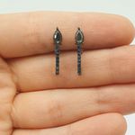Brinco Ear Hook Gota Grafite Azul Marinho