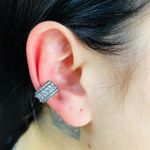 Par De Piercing Fake Zircônia Retângulo Grafite Branco 