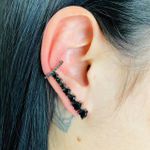 Brinco Ear Cuff Zircônia Coração Grafite Preto 