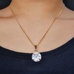 Colar Dourado Ponto De Luz 