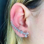 Brinco Ear Cuff Zircônia Flor Prata Branco 