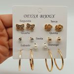 Kit De Brincos Dias Da Semana Dourado Laço 