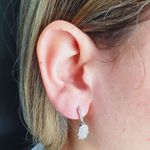 Mini Argola Zircônia Hamsá Prata 