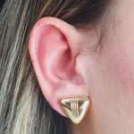 Brinco Triângulo Dourado 