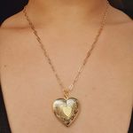 Colar Cartier Relicário Folheado a Ouro 18K Coração 