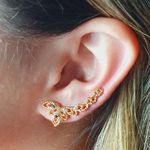 Brinco Ear Cuff Detalhado Dourado
