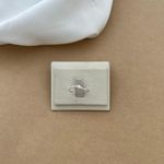 SOLITÁRIO ZIRCÔNIA 2MM ARO ONDAS PONTO DE LUZ
