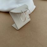 ARGOLA OVAL FIO QUADRADO DE TRAVA