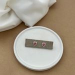 BRINCO ZIRCÔNIA CORAÇÃO LIGTH ROSE GALERIA CRAVEJADA GARRAS DE TARRAXA