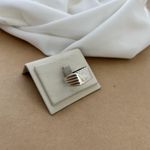 ANEL MASCULINO RETÂNGULO LISO LATERAL RISCOS ENVELHECIDO