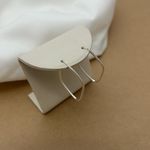 ARGOLA LOSANGO (3,5 X 2,3CM) FIO QUADRADO