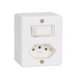 Interruptor 1 Tecla Simples + Tomada 2P + T 20A 250V ILUMI