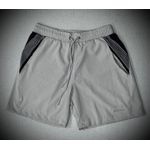 Short Griffe EA7 - Cinza