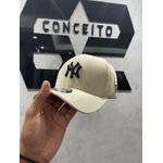 Boné New Era Bege/Preto
