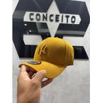 Boné New Era Mostarda